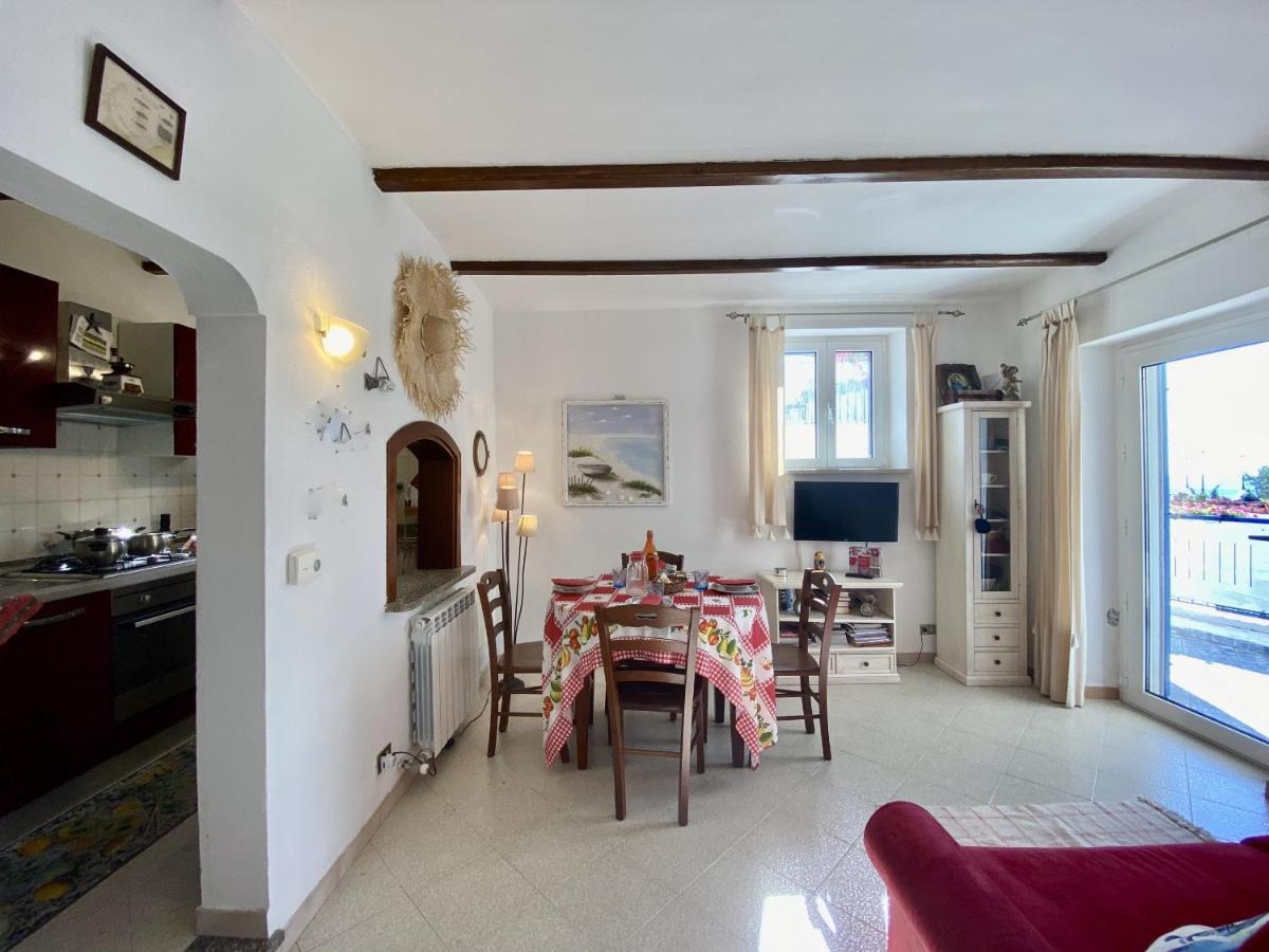 Holidaycasa Mike - Con Terrazzo Vista Mare 斯佩隆加 外观 照片